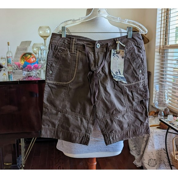 NWT L.E.I. Ashley Trouble Capris Sz 9 - Picture 6 of 13